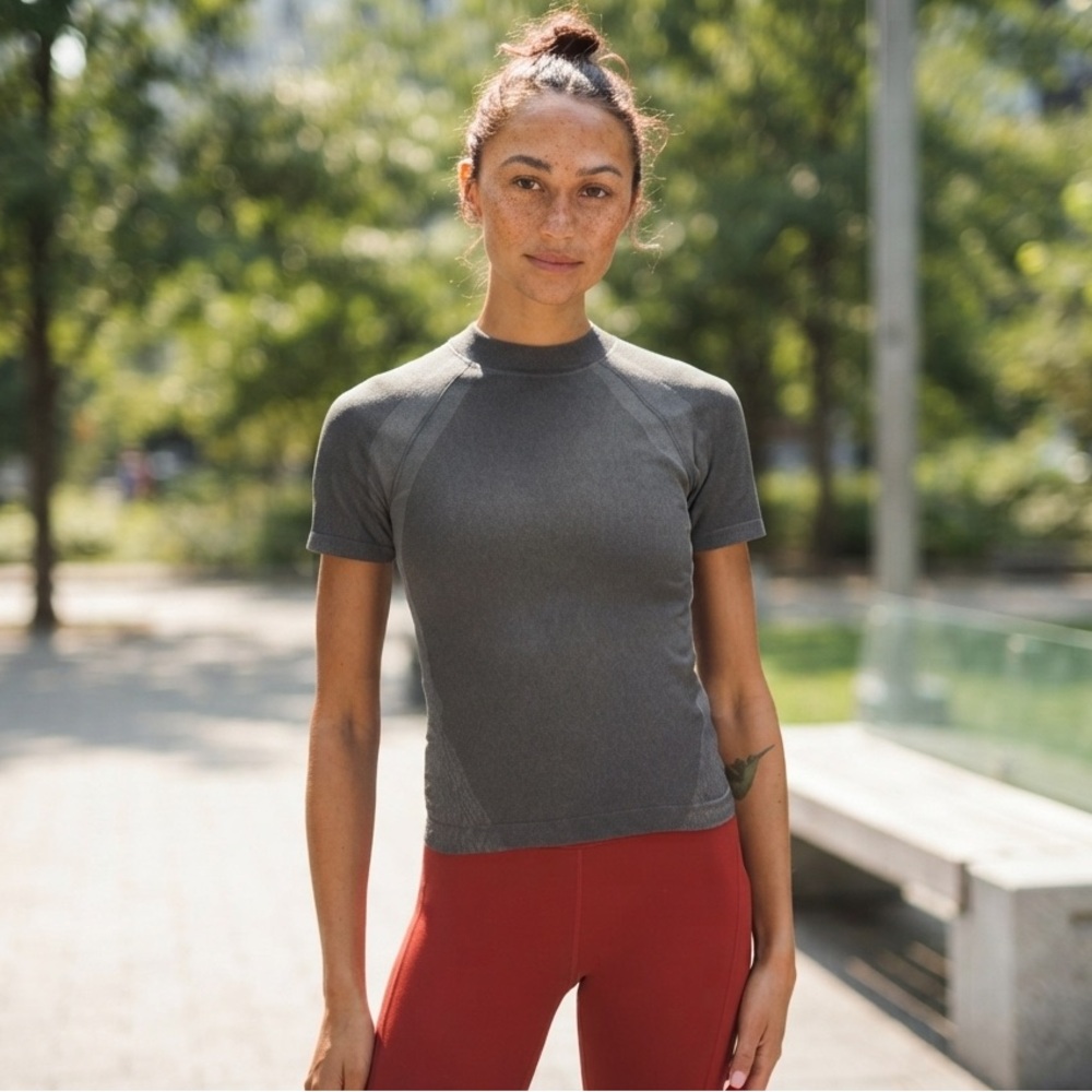 Lululemon Seamless Training Short Sleeve Shirt